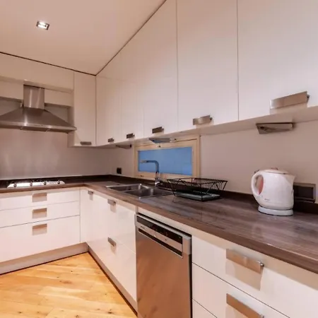 Luxury Modern 3bed25bath Bright Pad #375 *