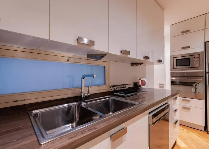 Luxury Modern 3bed25bath Bright Pad #375 * イスタンブール