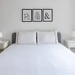 Luxury Modern 3bed25bath Bright Pad #375 * Isztambul