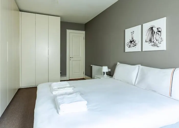 Luxury Modern 3bed25bath Bright Pad #375 公寓