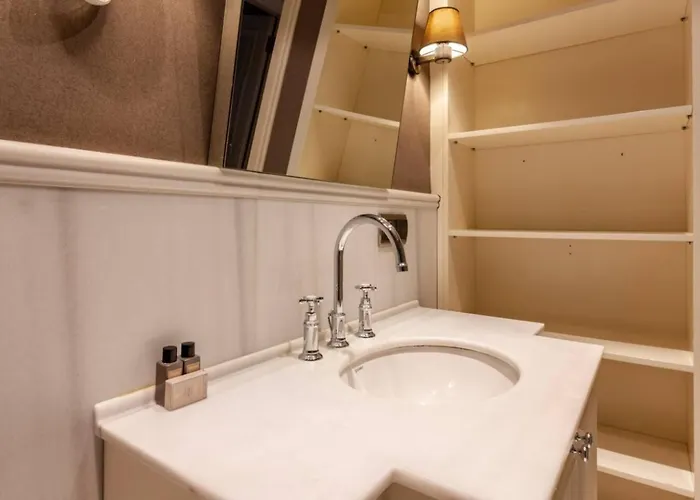 Luxury Modern 3bed25bath Bright Pad #375 公寓 *